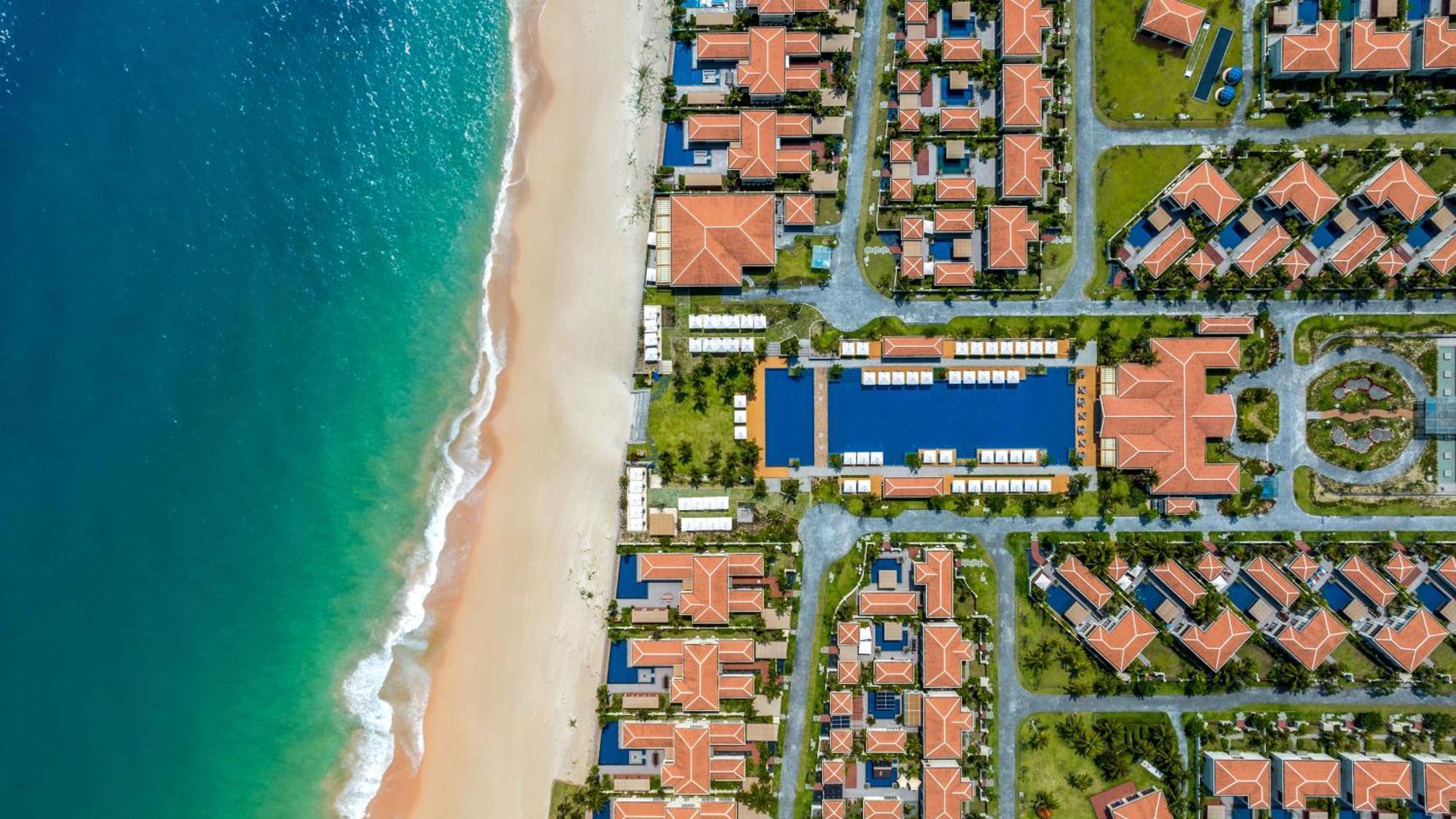 Fusion Resort And Villas Da Nang Bagian luar foto
