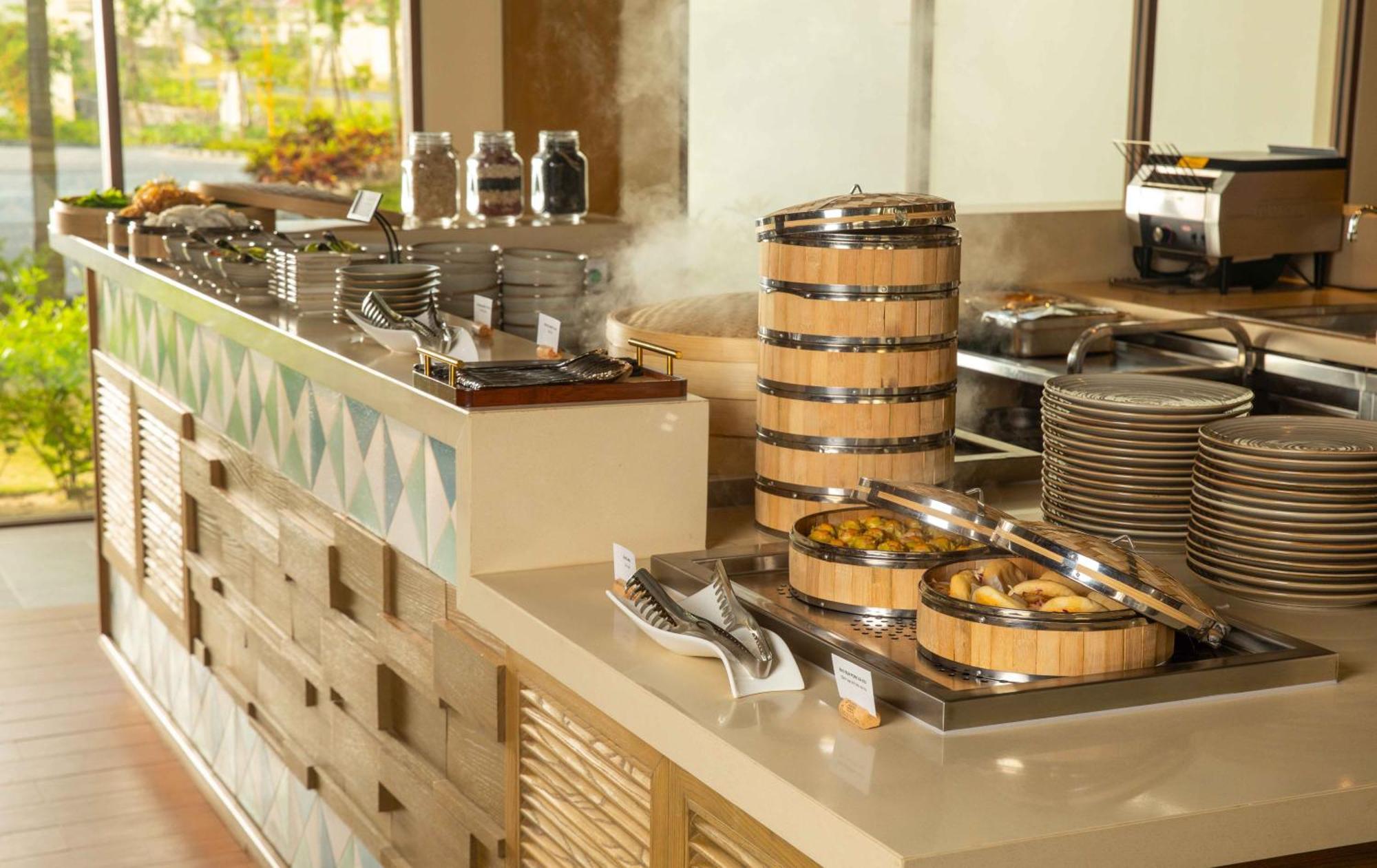 Fusion Resort And Villas Da Nang Bagian luar foto